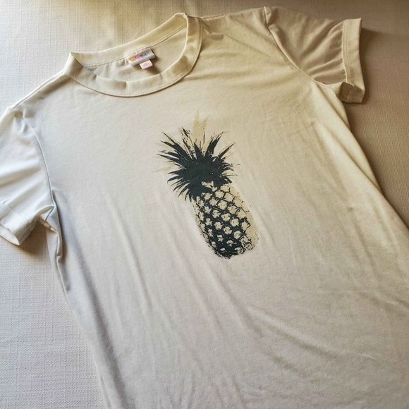 LuLaRoe Tops - Lularoe Liv Tshirt Pineapple Small